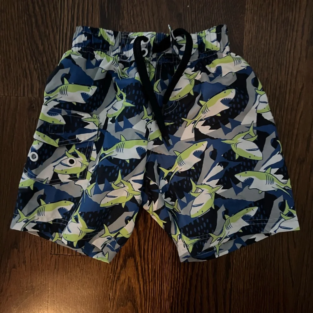 Mish boys shark swim trunk size 3 excellent condition